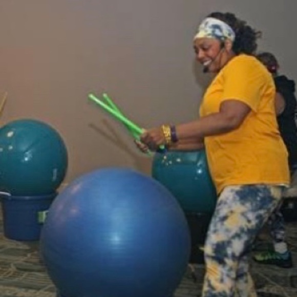 Meet your Posher, Phyllis - Picture 9 of 10